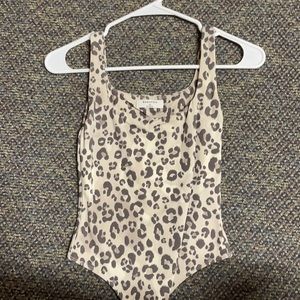 Aritzia Babaton Contour Bodysuit